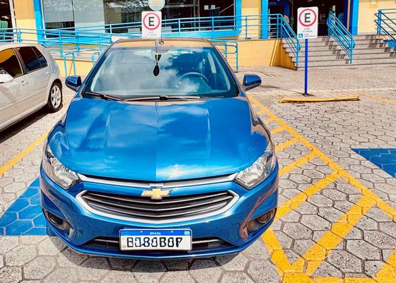CHEVROLET ONIX 1.4 MPFI LT 8V FLEX 4P MANUAL CHEVROLET ONIX 1.4 MPFI LT 8V FLEX 4P MANUAL